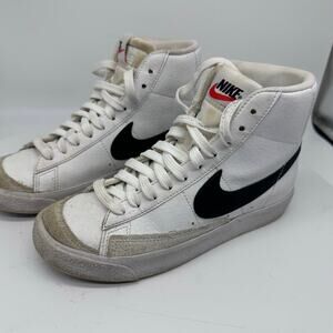 Nike Mid Top 77 Vintage Blazer White and Black Unisex Kids Size 3.5 School